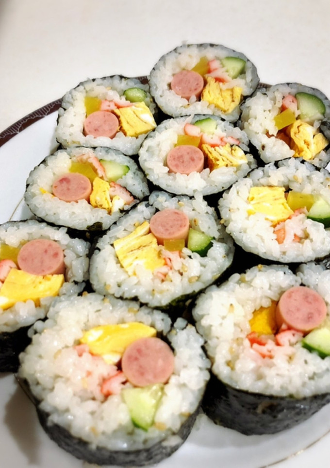 簡単やみつき☆キムパ！切らずに恵方巻き-レシピのメイン写真