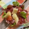 桃と生ハムのバルサミコ酢ドレッシング
