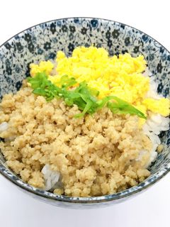 【病院】おさかなそぼろ丼【給食】-レシピのメイン写真