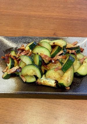簡単ズッキーニカレー炒め-レシピのメイン写真
