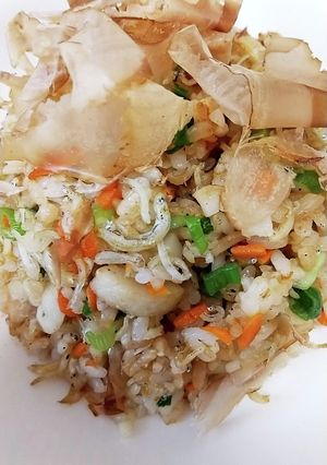鰹踊る!しらすチャーハン-レシピのメイン写真