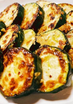 ズッキーニ　粉チーズ焼き-レシピのメイン写真