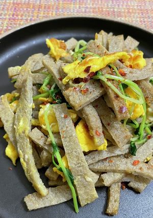 じゃこ天と豆苗のナンプラー炒め-レシピのメイン写真