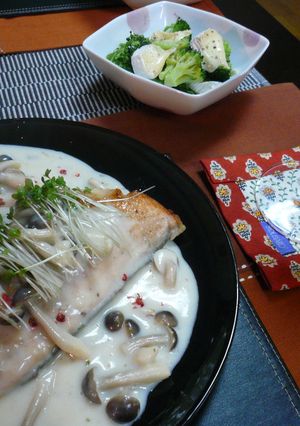 鮭のムニエル＊リッチなクリームソースで♪-レシピのメイン写真
