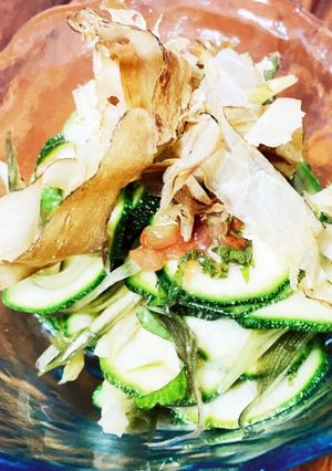 夏バテにも!さっぱりズッキーニ梅肉和え!-レシピのメイン写真