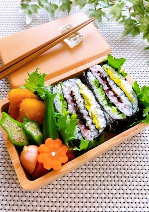 漬物入り★折りたたみ型おにぎらず-レシピのメイン写真