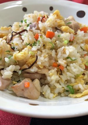 鶏肉と塩昆布の炒飯-レシピのメイン写真