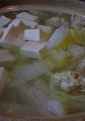 ピリカラつくね入り湯豆腐-レシピのメイン写真