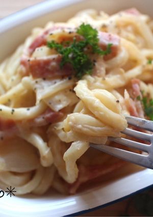 mベーコンと玉ねぎの味噌クリームうどん-レシピのメイン写真