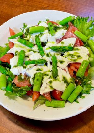 アスパラ・モッツァレラ・トマトのサラダ-レシピのメイン写真