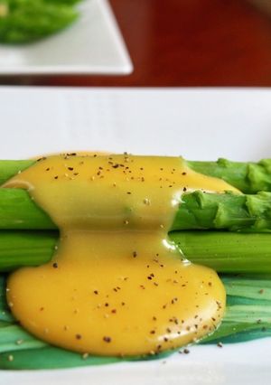 色々な茹で野菜に!オランデーズソース-レシピのメイン写真