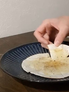 トルティーヤで簡単!はちみつチーズピザ-レシピのメイン写真