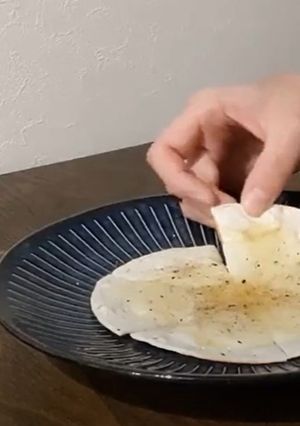 トルティーヤで簡単！はちみつチーズピザ-レシピのメイン写真