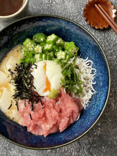 マグロとしらすの山かけどんぶり-レシピのメイン写真