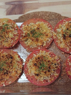 小腹が空いたら…トマトのパン粉チーズ焼き-レシピのメイン写真