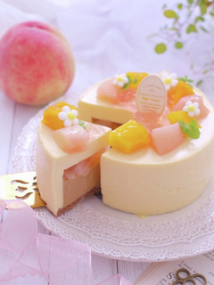 桃とほうじ茶のムースケーキ-レシピのメイン写真