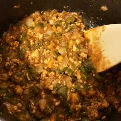 รูปของ カレールーで作るドライカレー