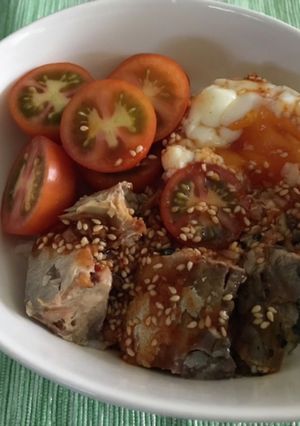 簡単♪サバ缶、温玉のっけ丼-レシピのメイン写真