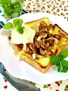 フレンチトーストにキャラメリゼナッツ♬-レシピのメイン写真