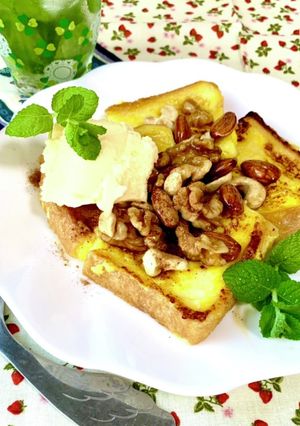フレンチトーストにキャラメリゼナッツ♬-レシピのメイン写真
