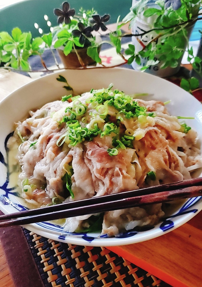 もやしと豆苗豚肉のドーム蒸し-レシピのメイン写真