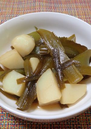 茎ワカメとジャガイモのポン酢煮-レシピのメイン写真