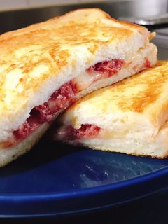 コンビーフとチーズのフレンチトースト-レシピのメイン写真