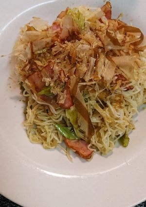 ベーコンとネギの焼き素麺-レシピのメイン写真