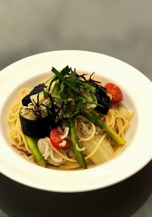 釜揚げしらすと季節野菜のペペロンチーノ-レシピのメイン写真