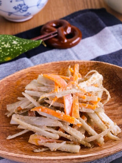 レンジで簡単!ごぼうとにんじんのサラダ-レシピのメイン写真