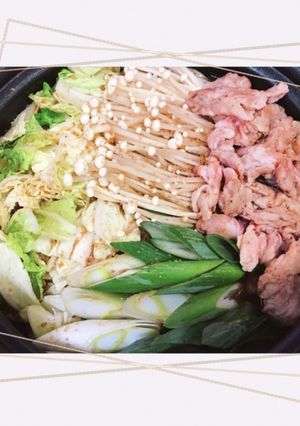 野菜たっぷり！ゴマ味噌鍋-レシピのメイン写真