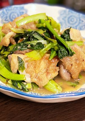 鶏肉と小松菜のレモンナンプラー炒め-レシピのメイン写真