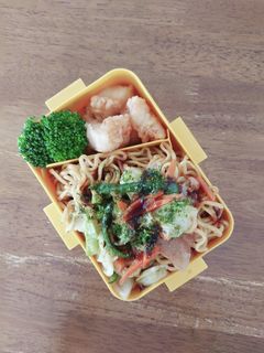 こってりソース焼きそば弁当♪-レシピのメイン写真