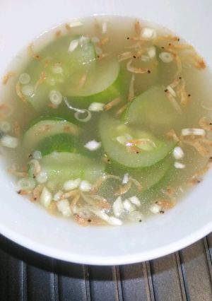 胡瓜と干し海老のスープ-レシピのメイン写真