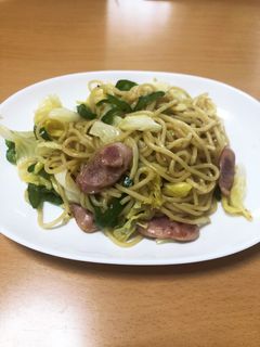 1人ランチ残り物で変わり焼きそば-レシピのメイン写真