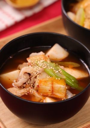 キムチチゲ芋煮-レシピのメイン写真