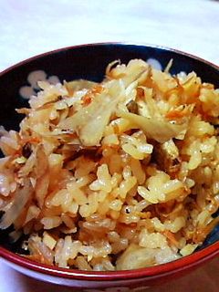 ちりめん山椒とごぼうの炊き込みご飯-レシピのメイン写真