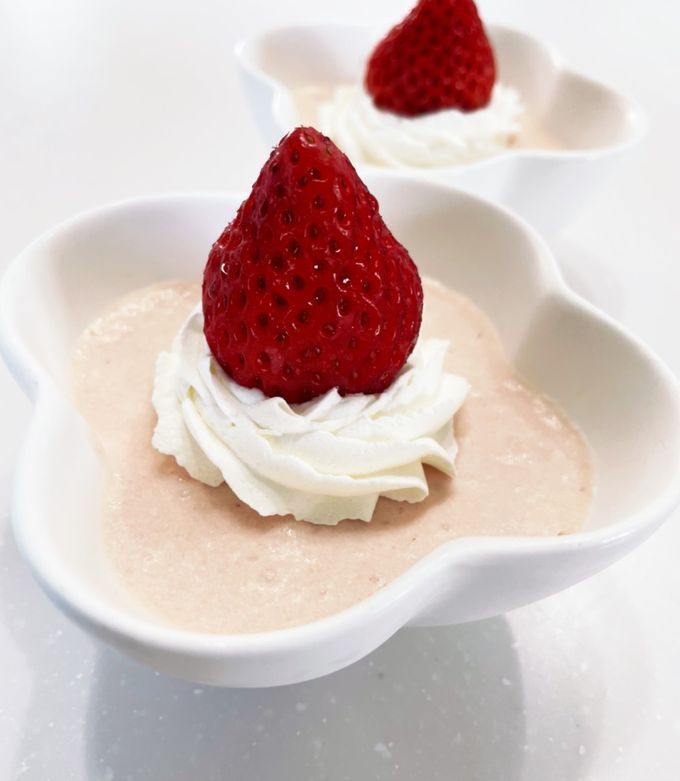 混ぜるだけ♡いちごのレアチーズムース by ごーやmama 【クックパッド