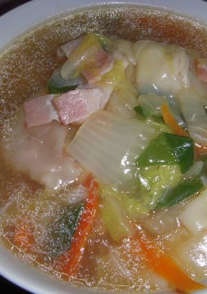 野菜たっぷりワンタンスープ-レシピのメイン写真