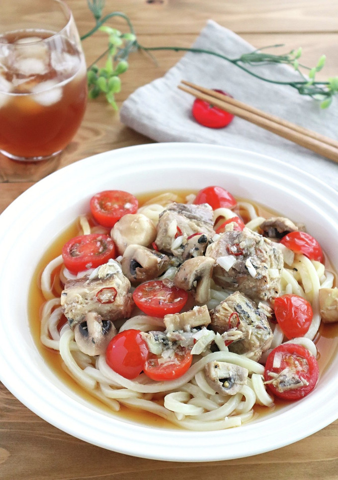 サバ缶とトマトのアヒージョ風冷やしうどん-レシピのメイン写真