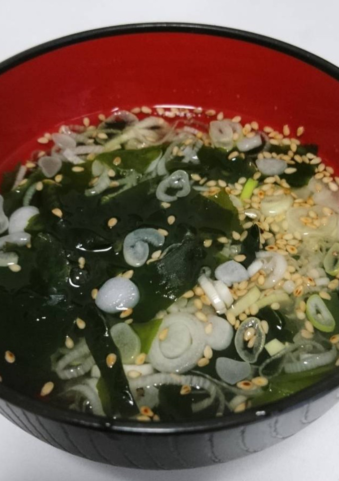 簡単！たっぷりワカメの中華風スープ♪-レシピのメイン写真
