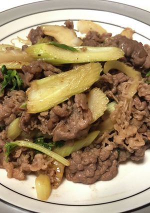 醤油と胡椒だけ！簡単！セロリと牛肉炒め-レシピのメイン写真