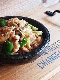こってりピリ辛★豚キャベツ丼-レシピのメイン写真