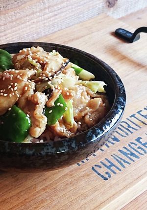 こってりピリ辛★豚キャベツ丼-レシピのメイン写真