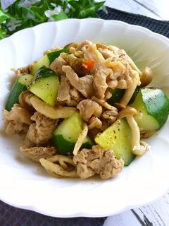 ご飯が進む!豚肉ときゅうりの豆板醤炒め-レシピのメイン写真