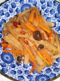 50 フライパン 大根と人参のきんぴら-レシピのメイン写真