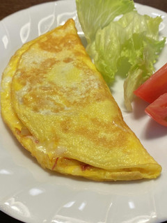 簡単、オムレツ(コンビーフカレーチーズ)-レシピのメイン写真