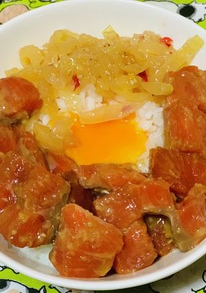 漬けサーモンと中華クラゲ丼-レシピのメイン写真