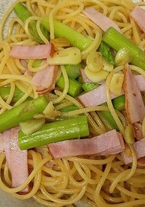アスパラとハムの七味ペペロンチーノ-レシピのメイン写真