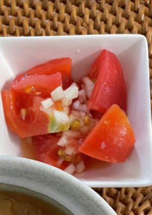 超簡単!トマトの玉ねぎドレッシングマリネ-レシピのメイン写真